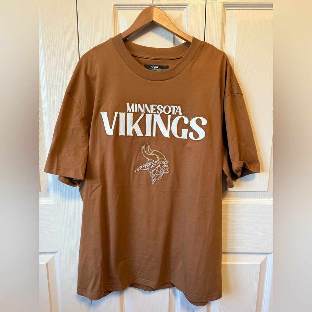 NWOT - NFL Pro Standard Minnesota Vikings skirt
